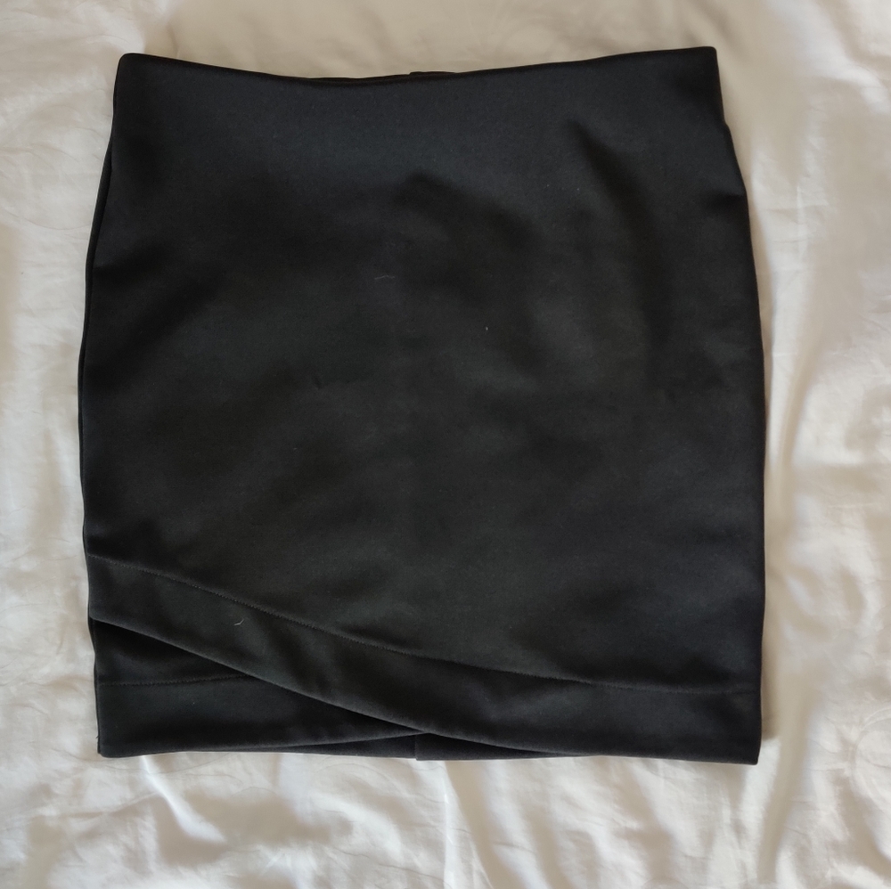 H&M Black Skirt